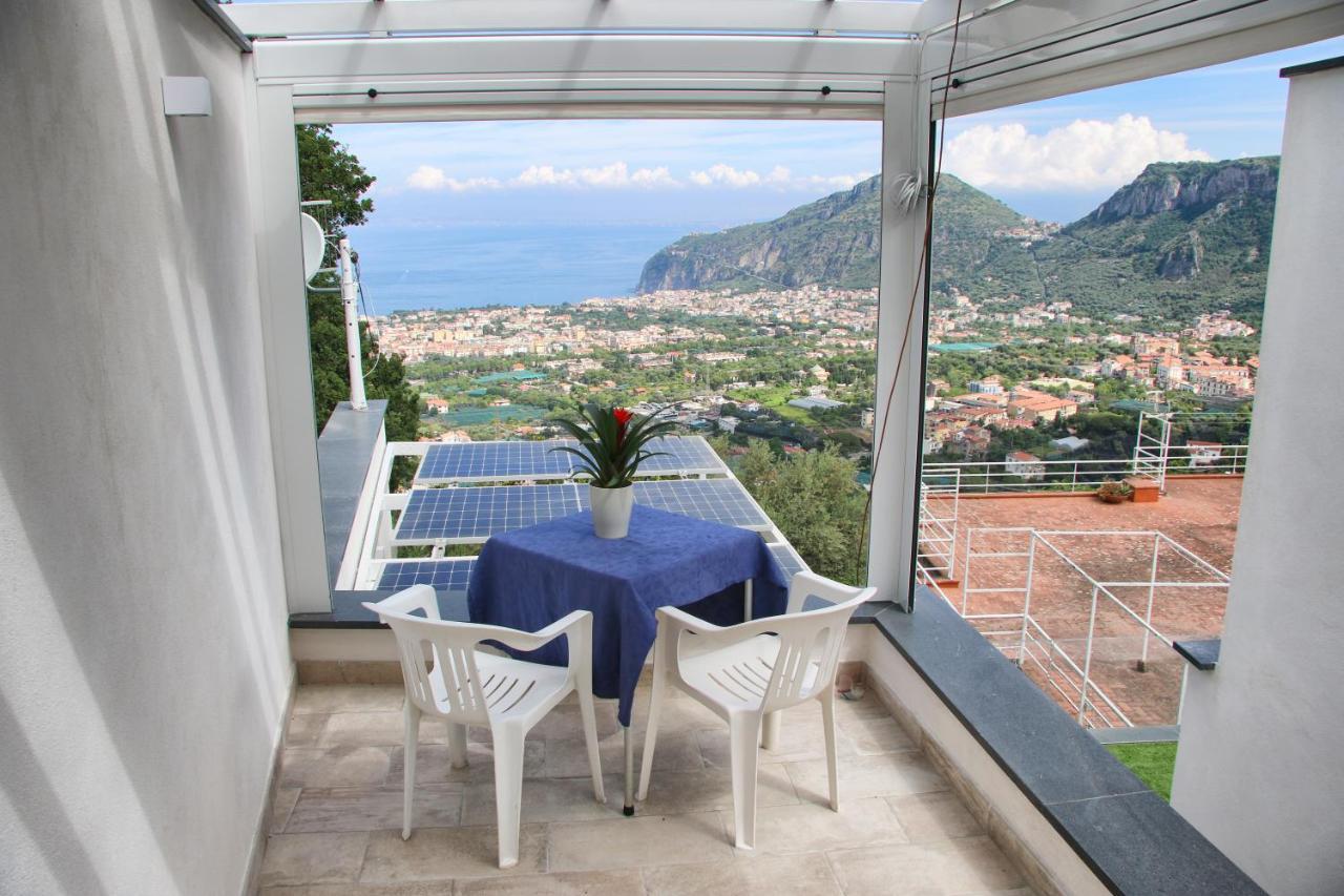 En Suite Bedroom Blue Moon Piano di Sorrento Ngoại thất bức ảnh
