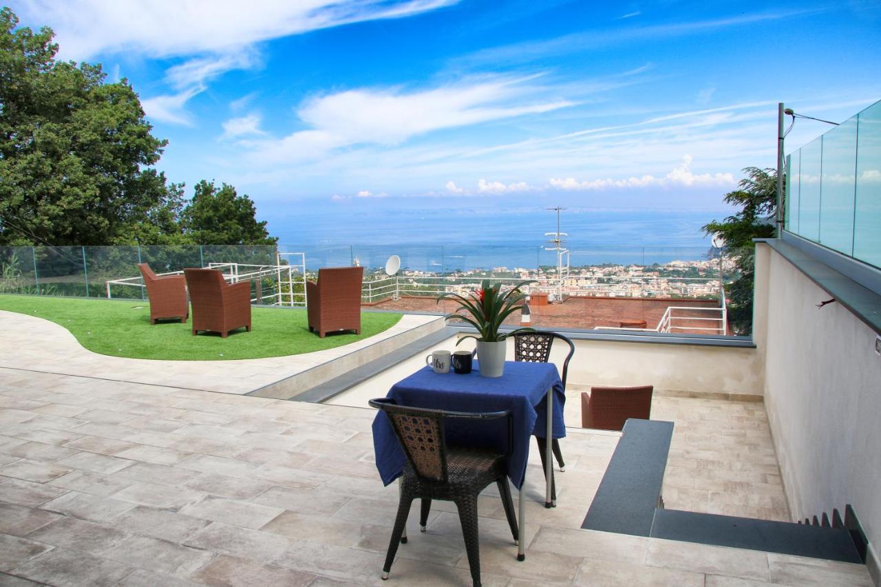 En Suite Bedroom Blue Moon Piano di Sorrento Ngoại thất bức ảnh