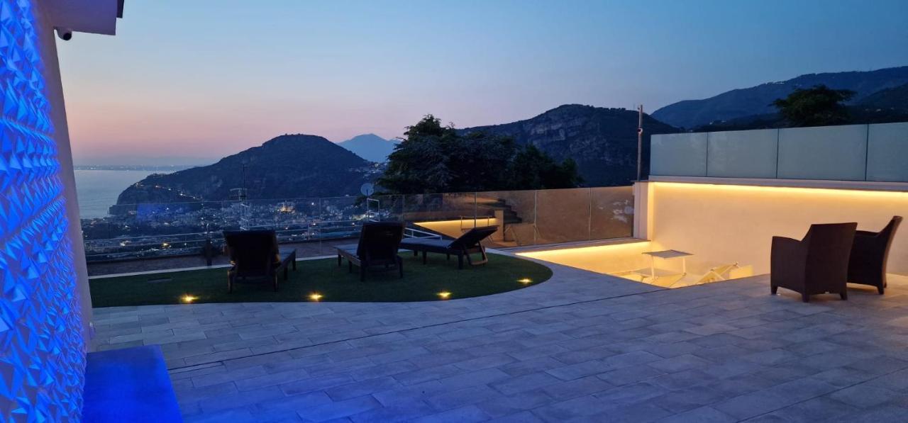 En Suite Bedroom Blue Moon Piano di Sorrento Ngoại thất bức ảnh