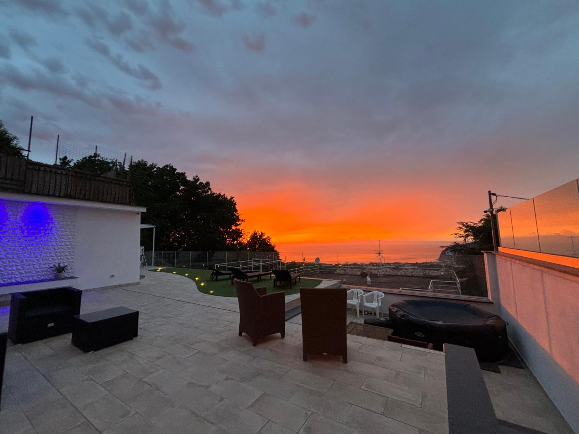 En Suite Bedroom Blue Moon Piano di Sorrento Ngoại thất bức ảnh